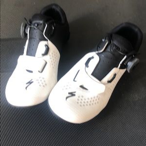 Body Geometry ladies size 5 cycle shoes